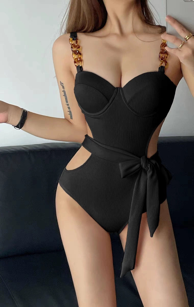 Black High-Grade Fashion One-Piece 2024 New Swimsuit Women Small Bust Underwire Push-up Belly Covering Beach Vacation Swimsuit