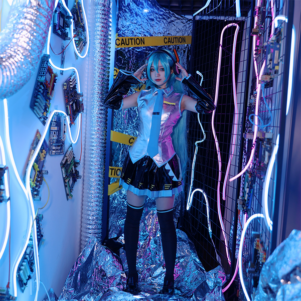 Jiangcheng Muhatsune Miku Cos Costume Anime Silver Patent Leather JK Suit Cosplay Official Costume Female