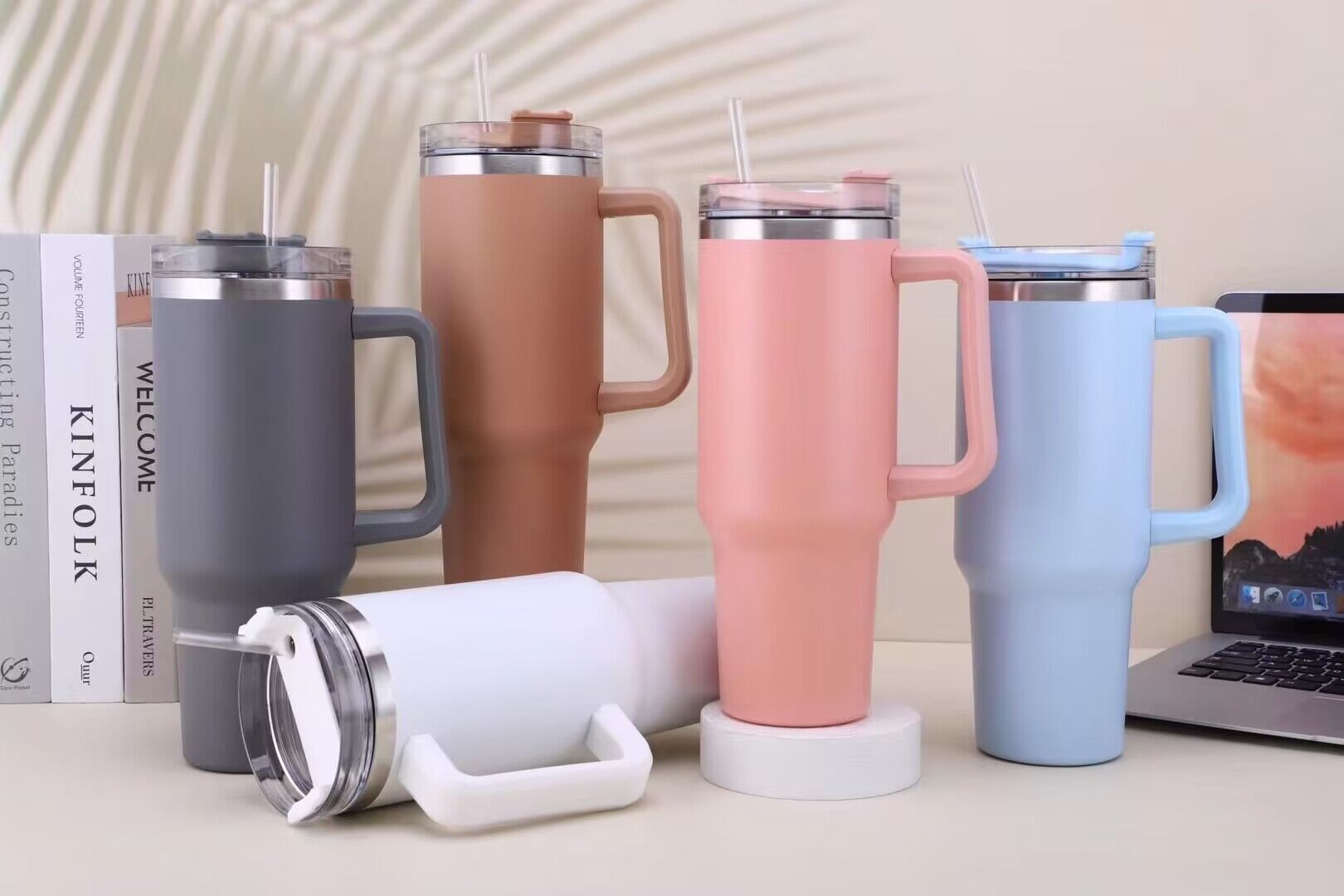 40oz Insulated Tumbler with Lid, Handle, Stainless Steel Straw and Thermos Cup.