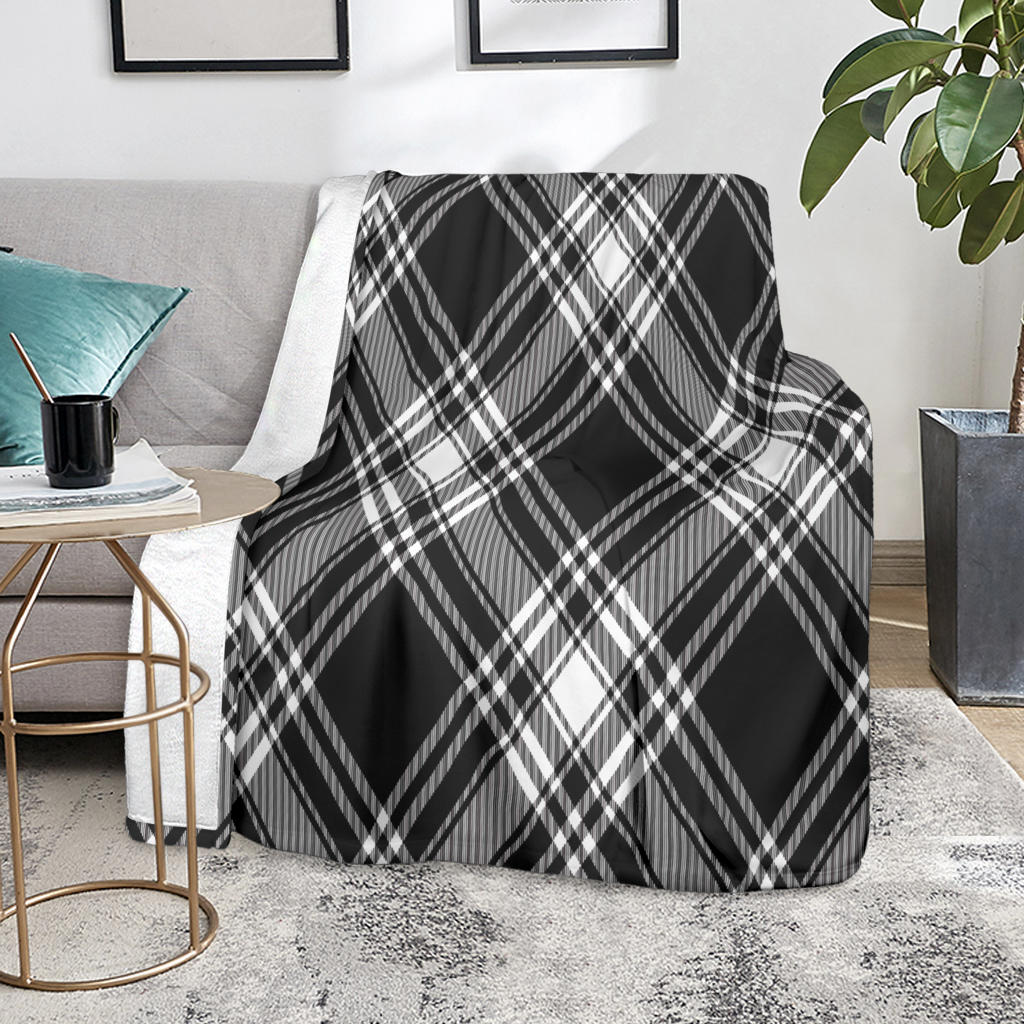 High-Quality Premium Blankets Square Black and White
